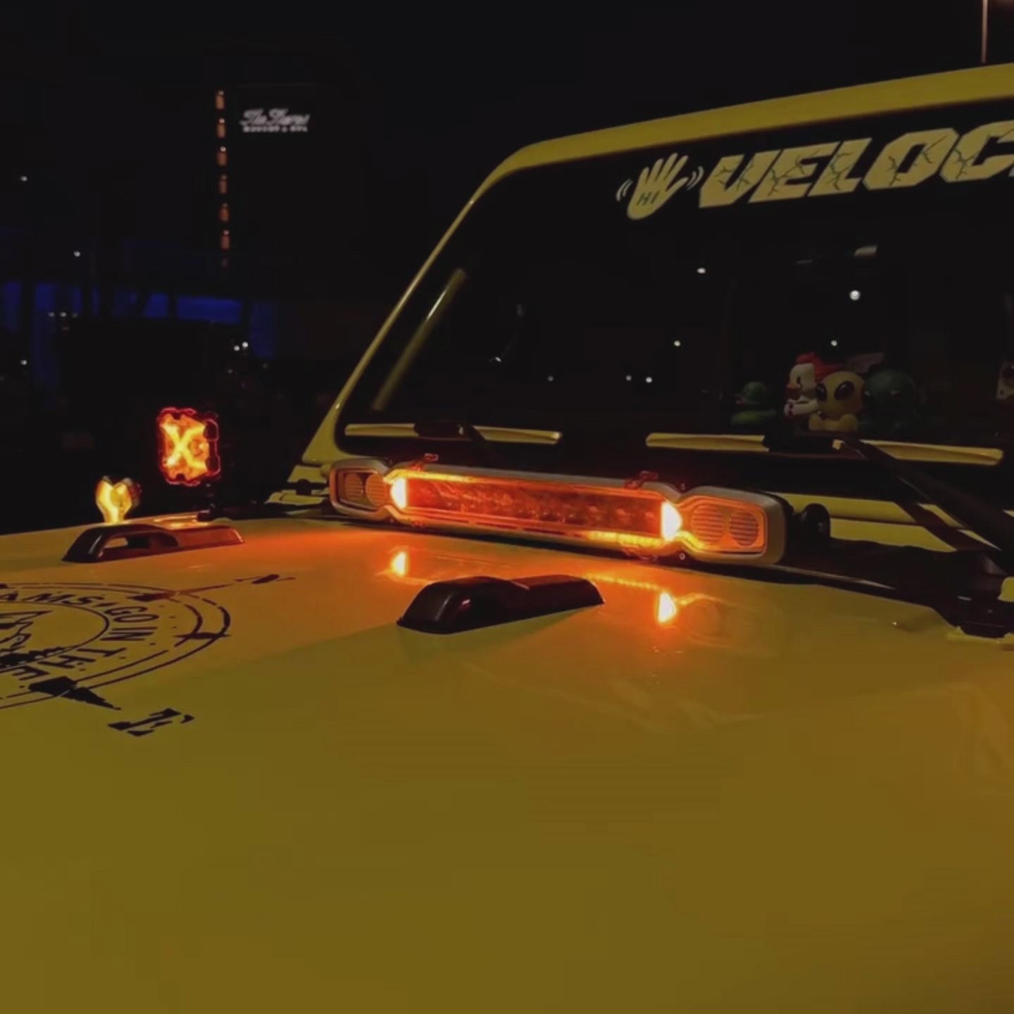 灯籠　　大 HALO Pro Series 20-inch LED Light Bar with Dynamic DRL Modes