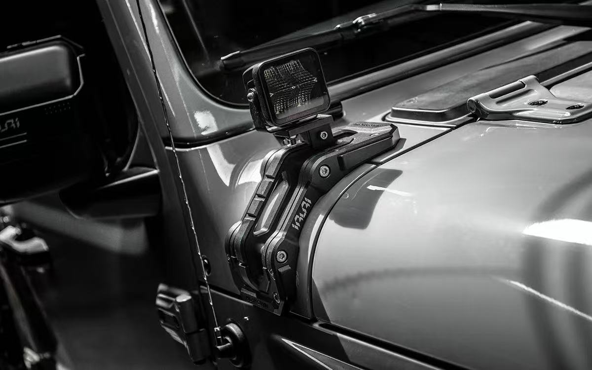 IRURI  A-Pillar Light Mount for Jeep Wrangler(JL/JT)日本仕様