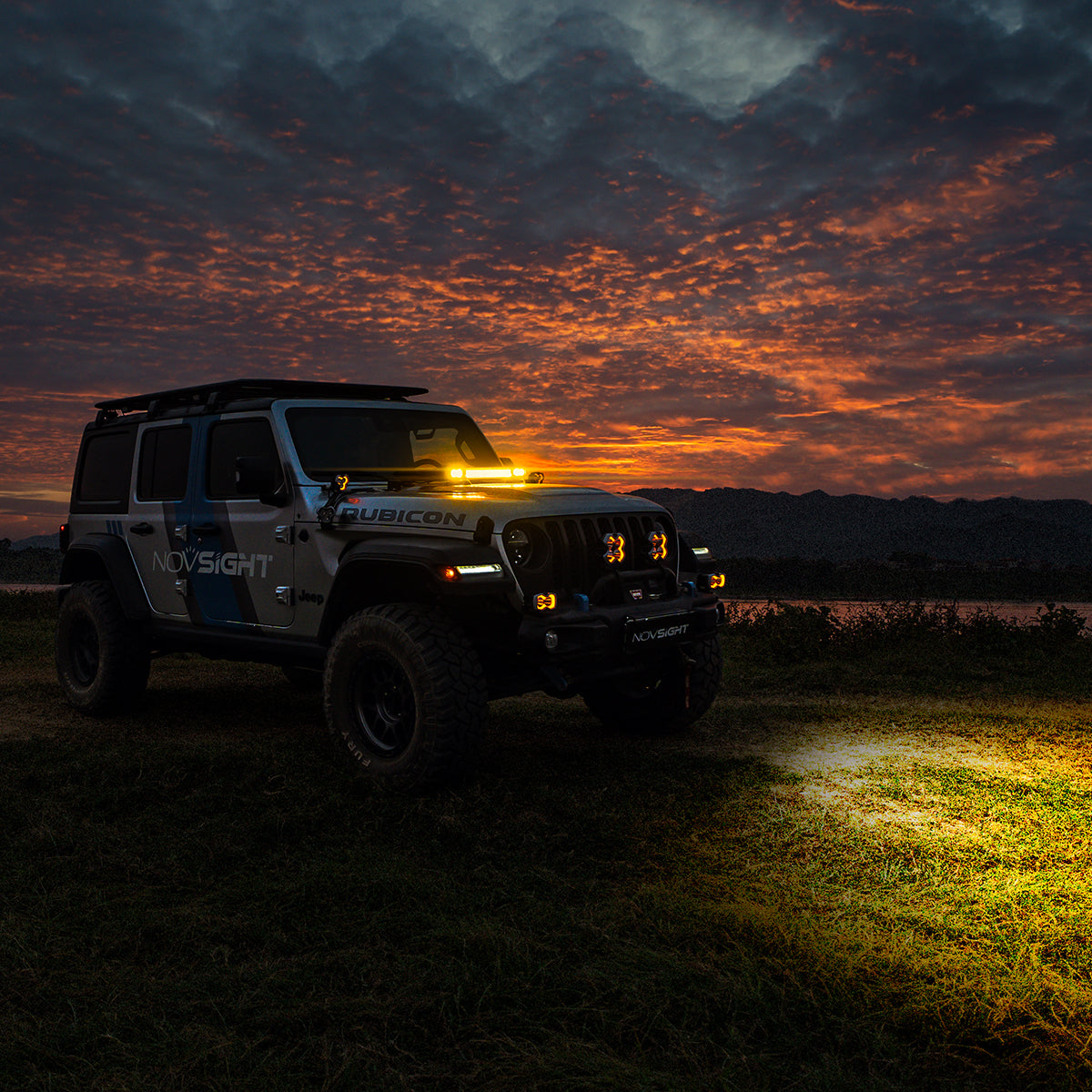 灯籠　　大 HALO Pro Series 20-inch LED Light Bar with Dynamic DRL Modes